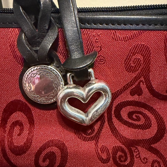 Brighton Collectibles Red Swirl Jacquard Shoulder Bag Tote Zip Top Heart Charm - Picture 2 of 8